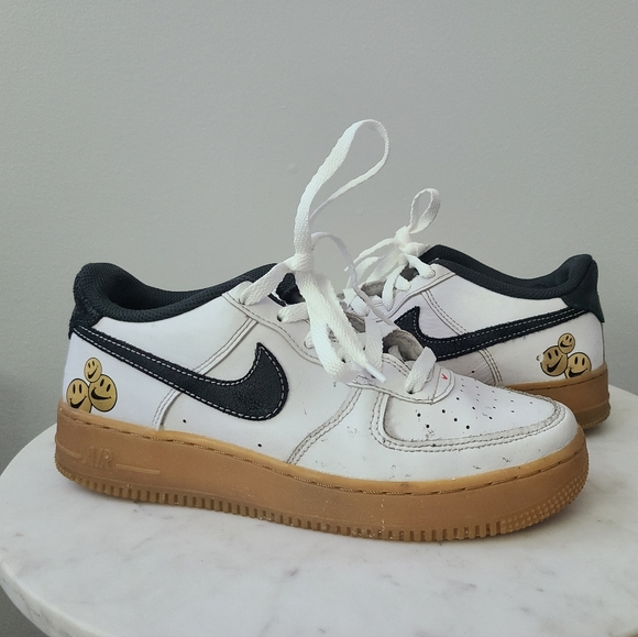 Vintage Smiley Nike Air Forces - Picture 1 of 8